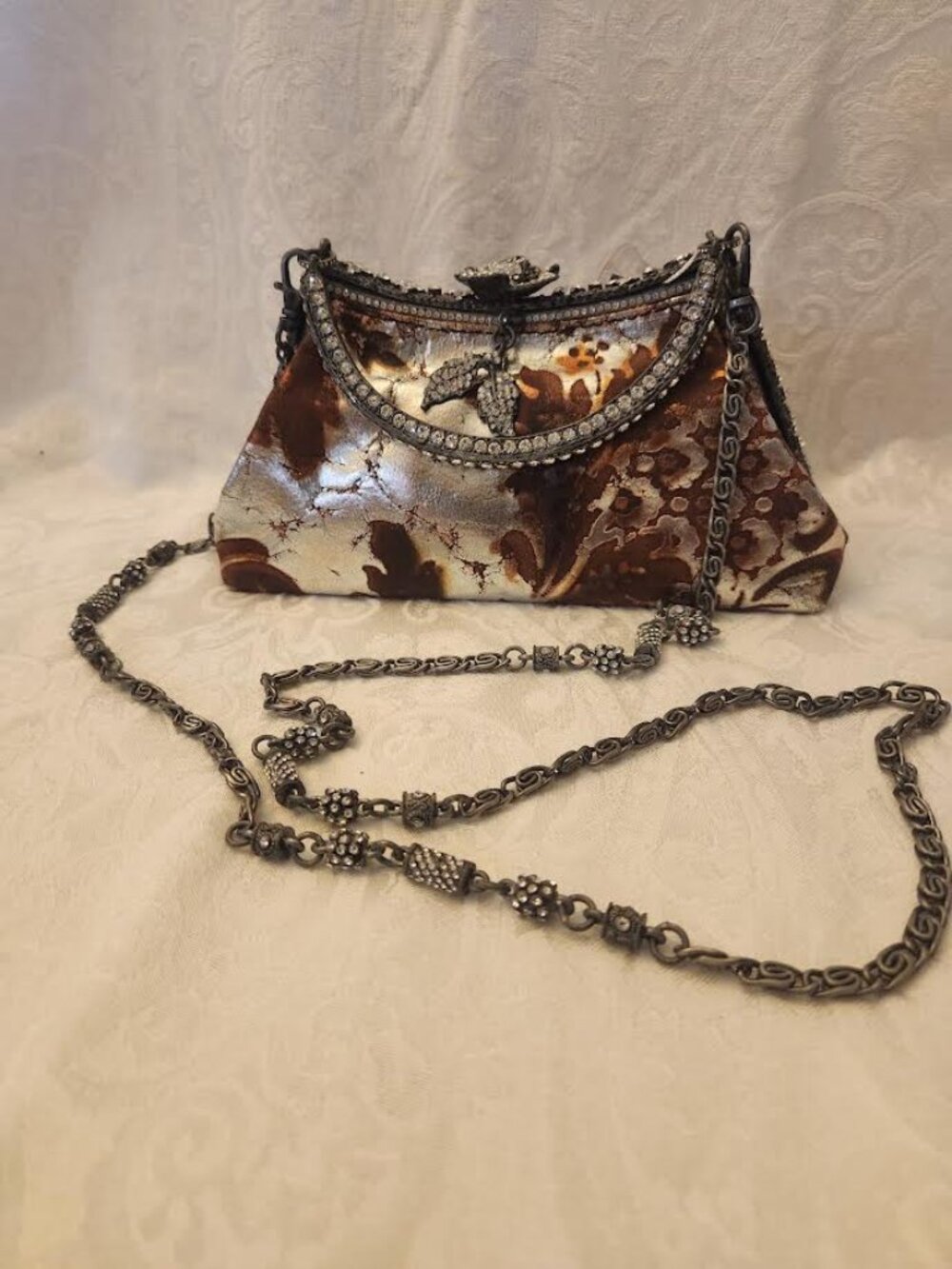 NEW BESSO SILVER/GREY W/ BROWN ACCENTS & BLING PURSE